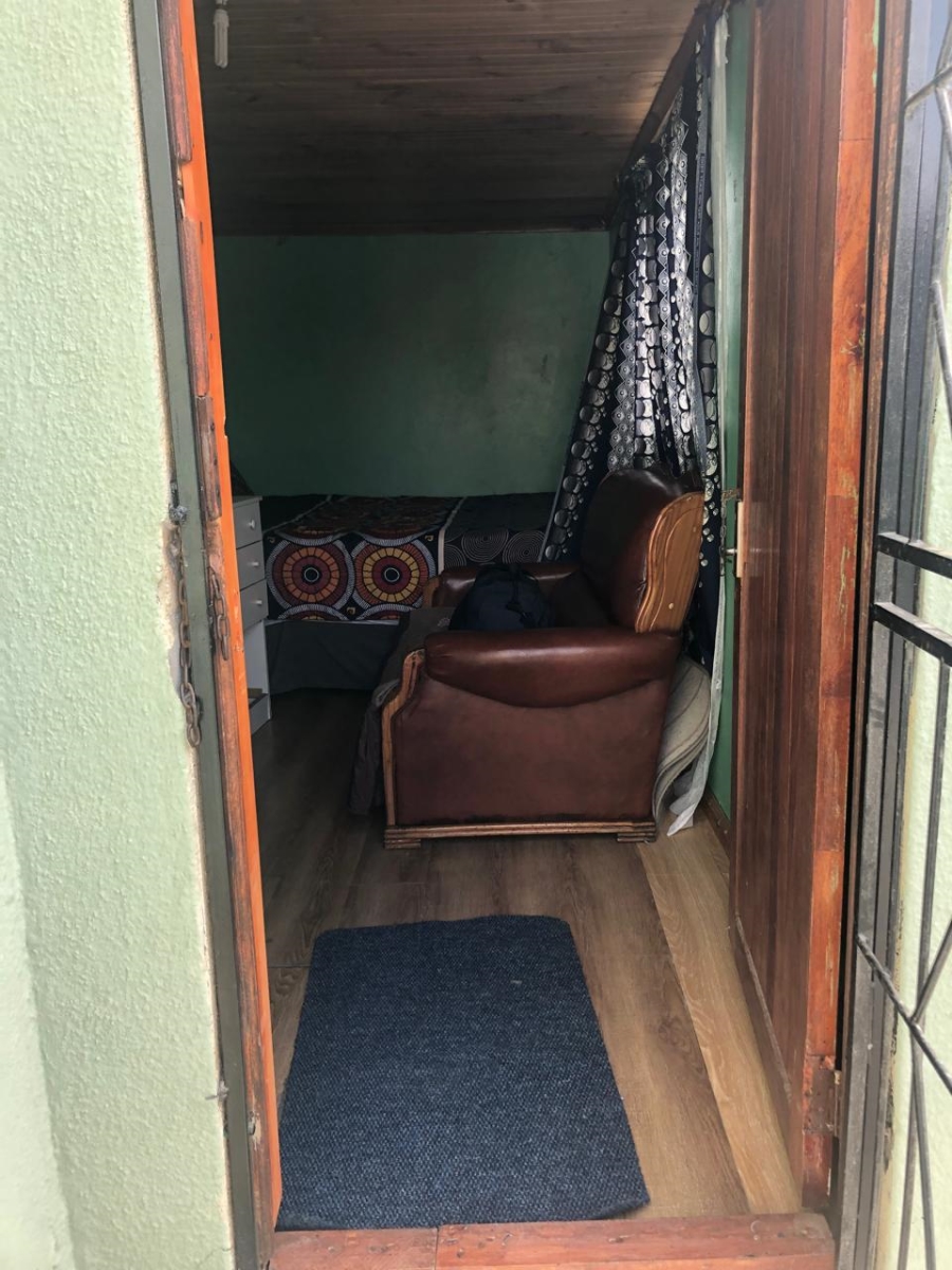 2 Bedroom Property for Sale in Ilitha Park Western Cape